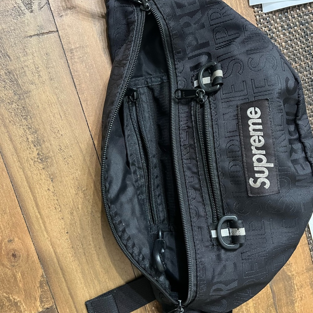 Authentic supreme waste bag preloved